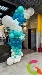 Разнокалиберная гирлянда в голубой гамме