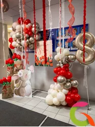 Оформление помещения к 8 Марта «Акцент в деталях»