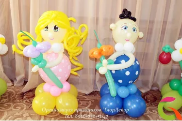 Фигура из шаров Девочка и мальчик